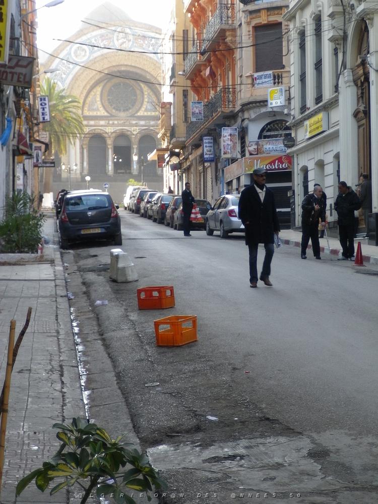 713 rue ozanam depart db Charlemagne direction la cathedrale .JPG